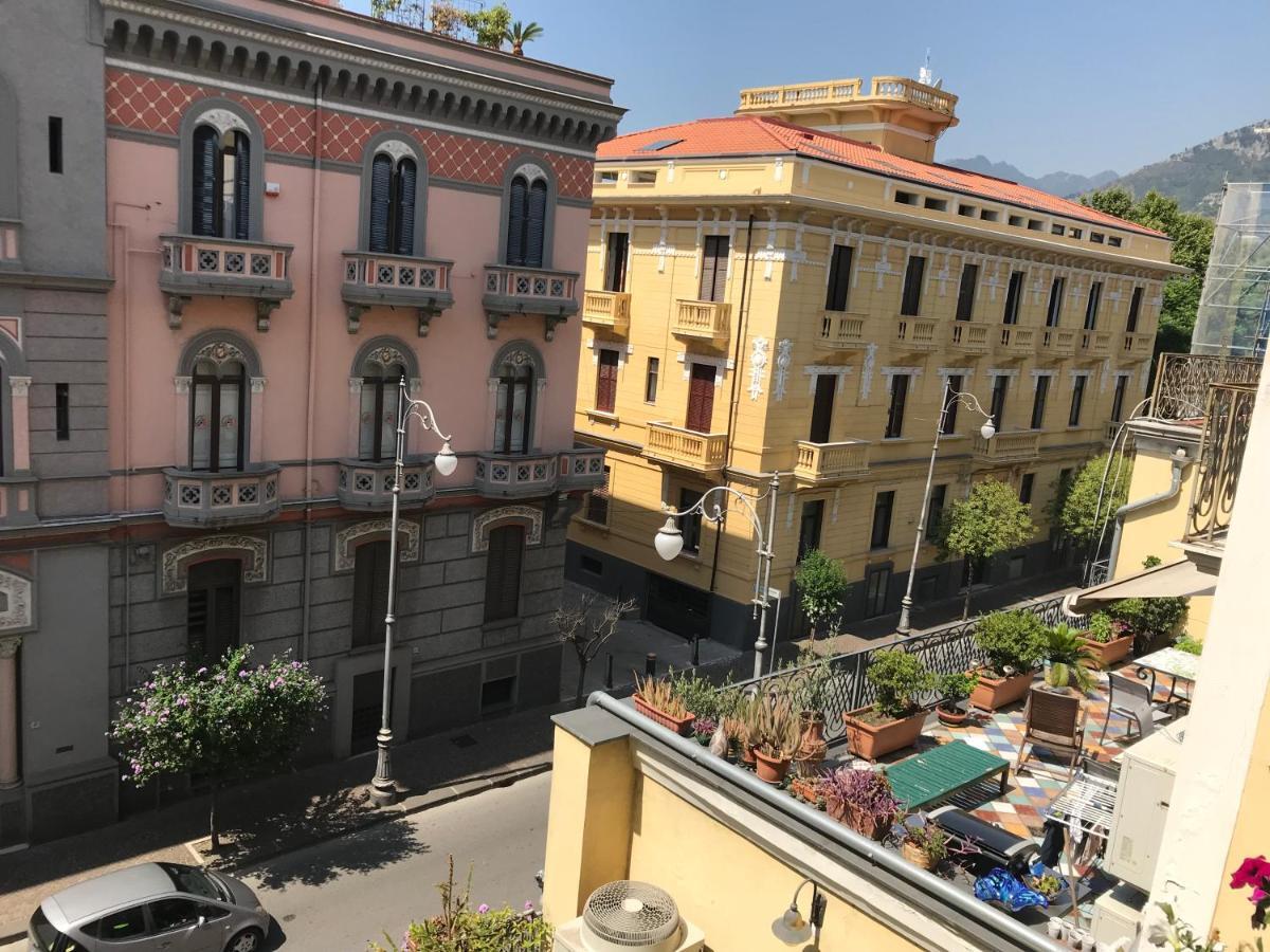 Salerno B&B In Centro Экстерьер фото