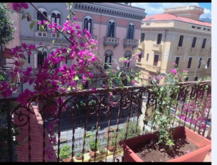 Salerno B&B In Centro Экстерьер фото